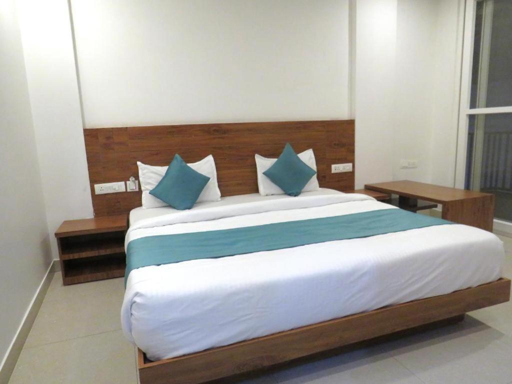 Triple One Hotel Tapovan Rishikesh,Near Laxman Jhula 외부 사진